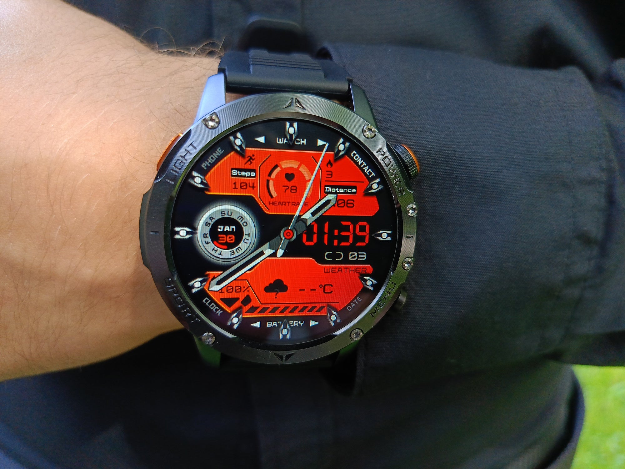 Smartwatch Outdoorowy z Latarką