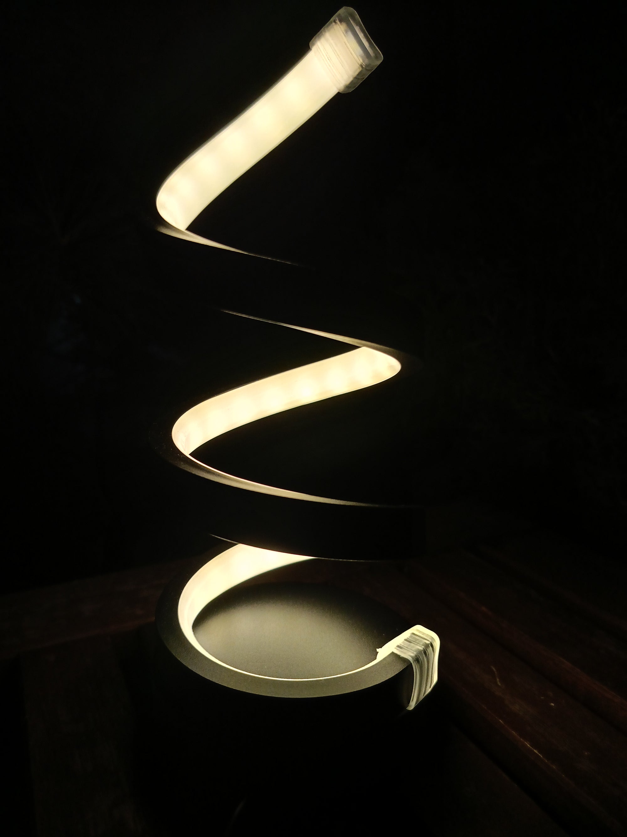 Spiralna Lampka do Domu i na Zewnątrz