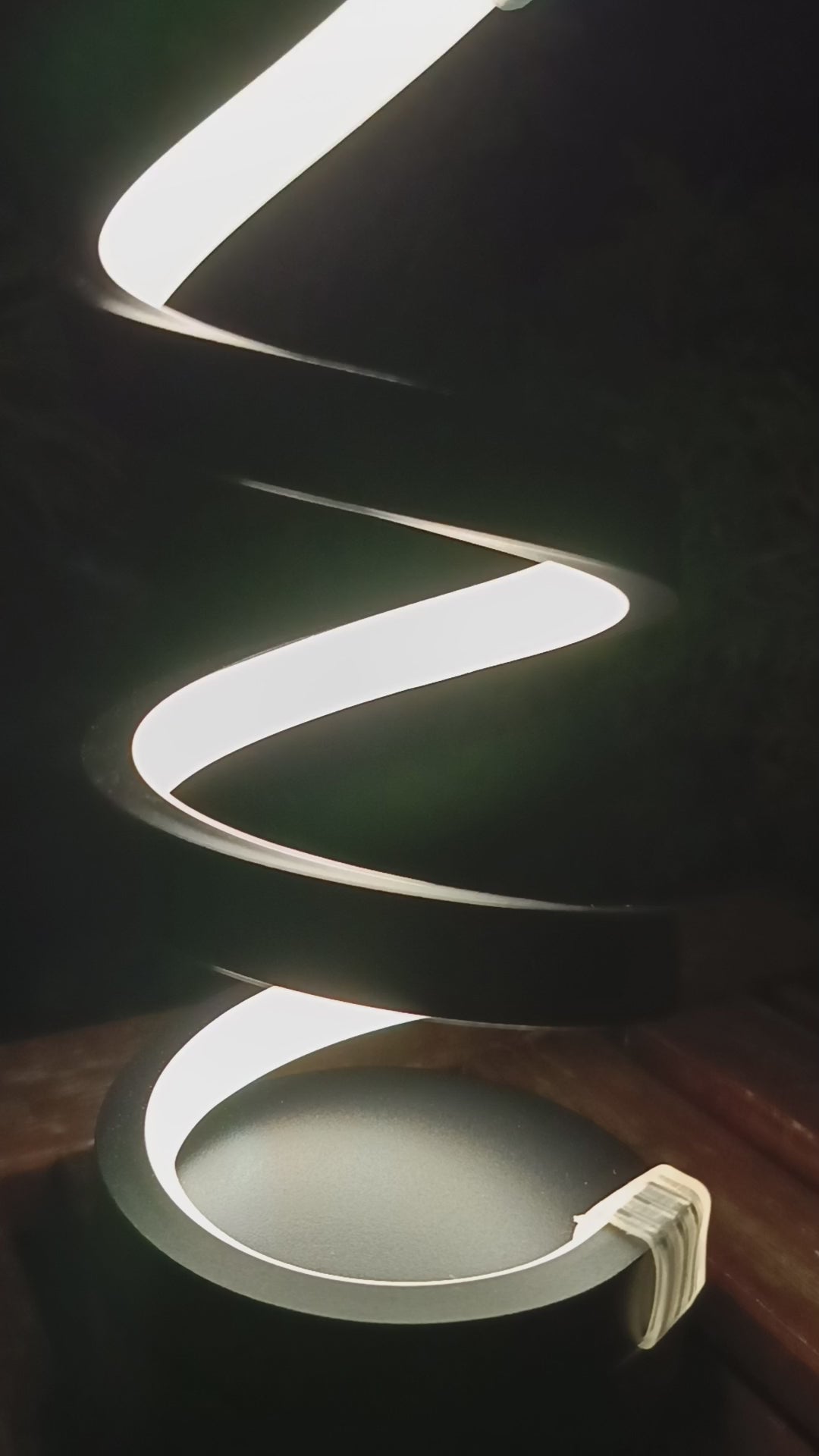Spiralna Lampka do Domu i na Zewnątrz